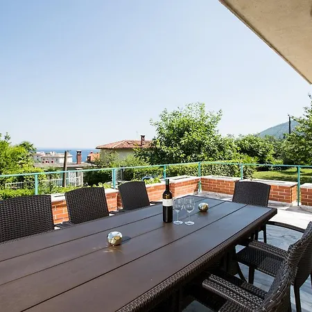 Apartment Pepi *