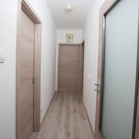 Apartment Pepi *