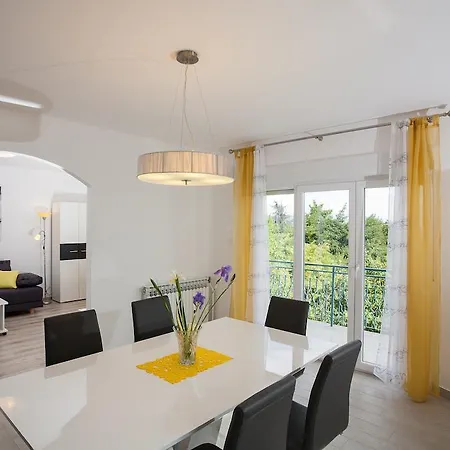 Pepi Apartment Lovran