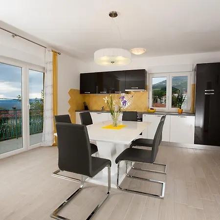 Pepi Apartment Lovran