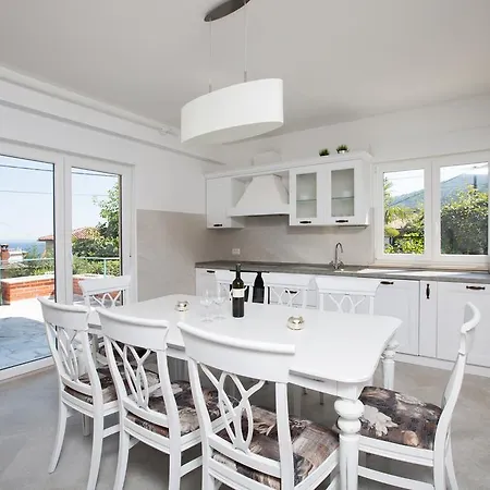 Apartment Pepi Lovran